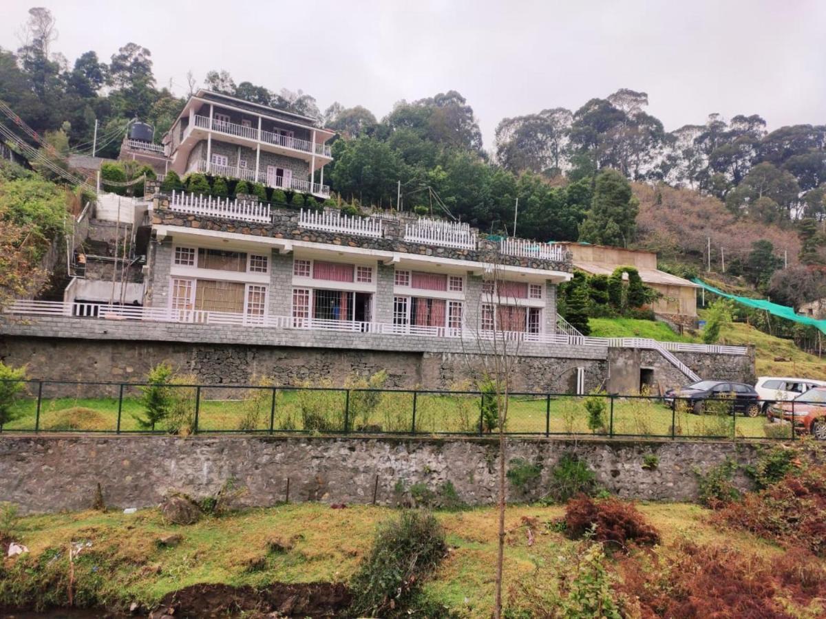 Status Hillpark Hotel Kodaikanal Bagian luar foto