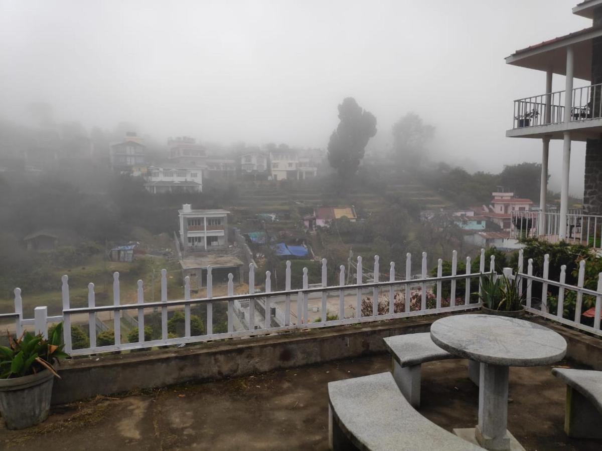 Status Hillpark Hotel Kodaikanal Bagian luar foto