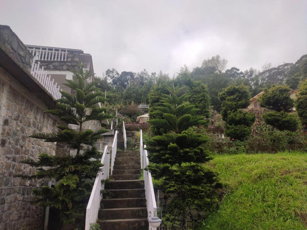 Status Hillpark Hotel Kodaikanal Bagian luar foto